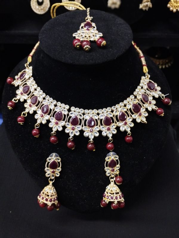 Necklace Set