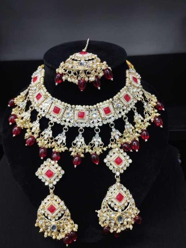 Necklace Set