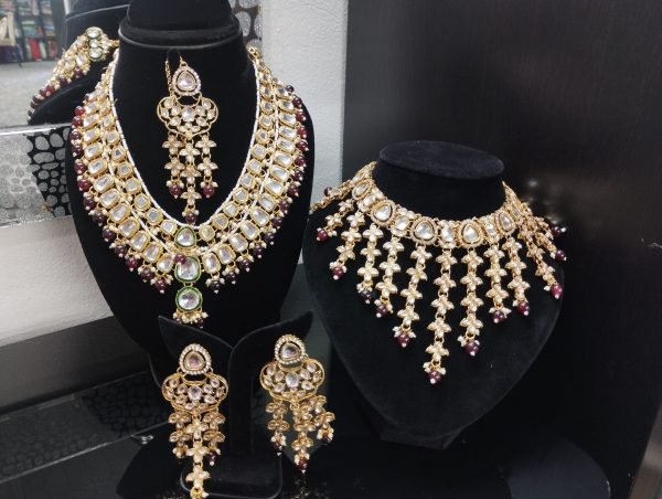 Semi Bridal Necklace Set