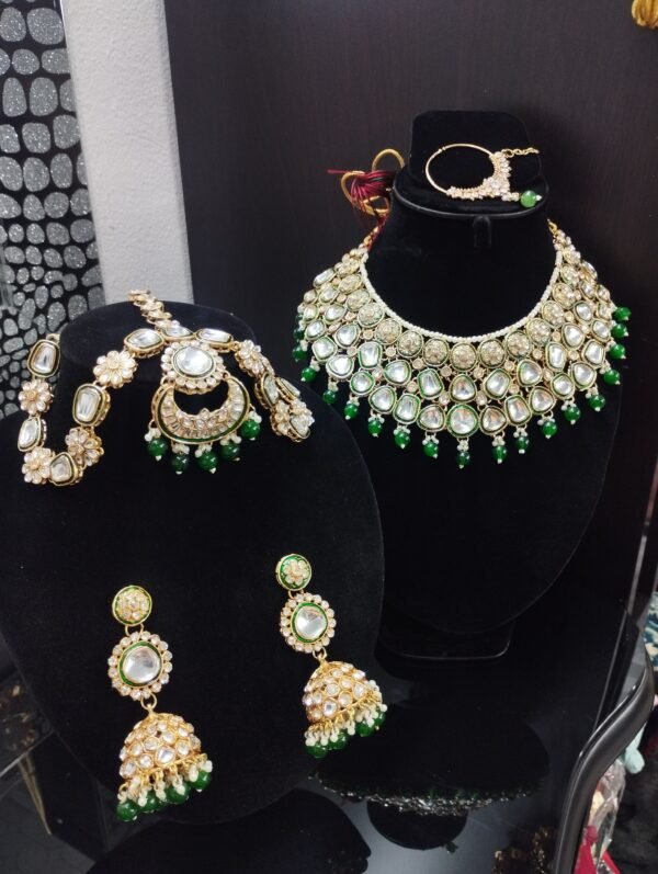 Semi Bridal Necklace Set