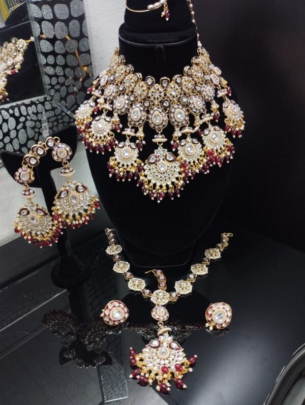Semi Bridal Necklace Set