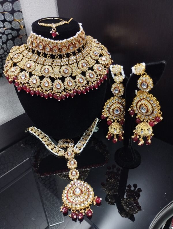Semi Bridal Necklace Set