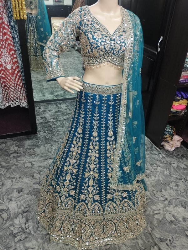 Lehenga Size 38 - Image 2